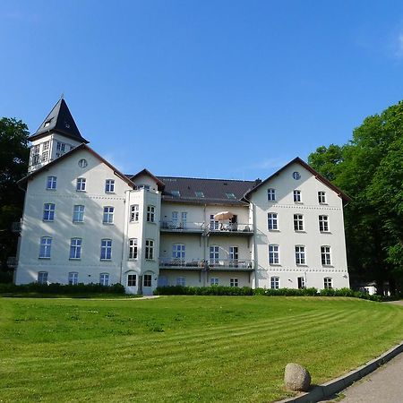 Jadgschloss Zu Hohen Niendorf Extérieur photo