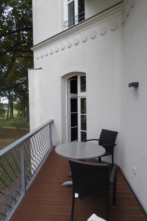 Jadgschloss Zu Hohen Niendorf Extérieur photo